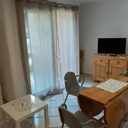 Confortable A Proximite De La 45 M² דירה