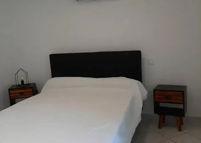 Confortable A Proximite De La 45 M²