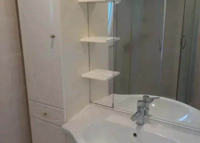 Lejlighed Confortable A Proximite De La 45 M² Hyères