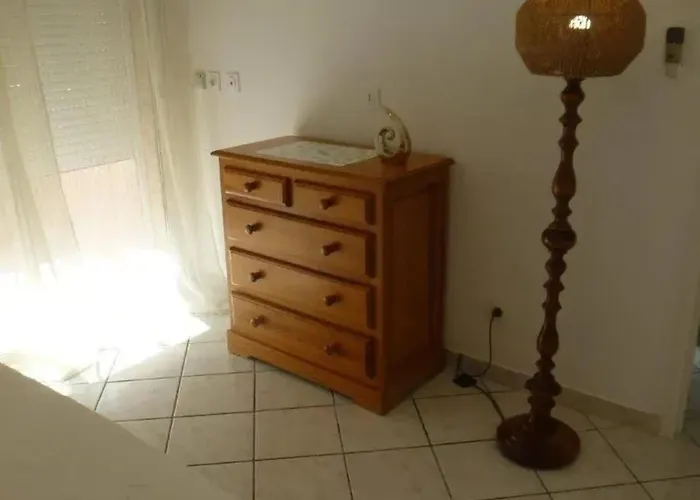 Confortable A Proximite De La 45 M² * Hyères